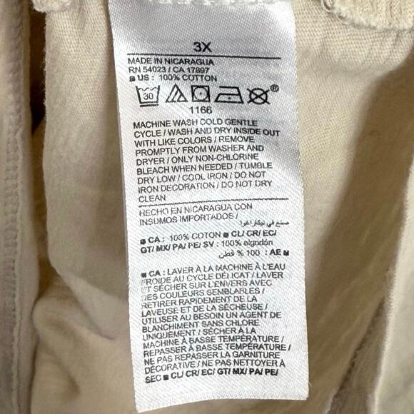 Old Navy Everywear Book Club T-Shirt - Picture 7 of 7